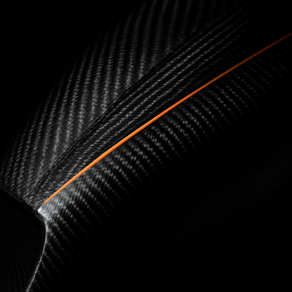Winglets aerodinámicas para motos impresas en 3D con fibra de carbono de alta resistencia